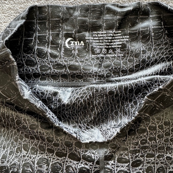 lululemon athletica Women's Leggings - Red, Purple, Gray - Picture 10 of 15